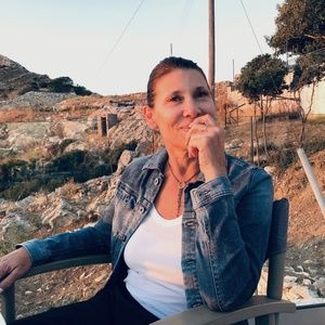 Meet your Posher, Helen